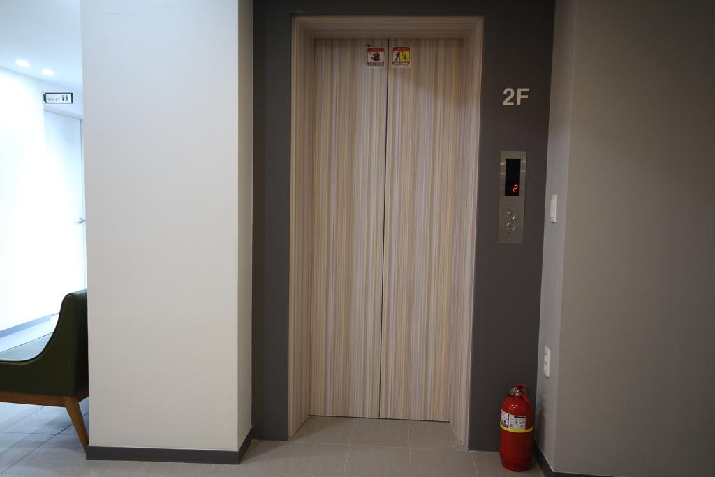 Indy Hotel Μπουσάν Εξωτερικό φωτογραφία