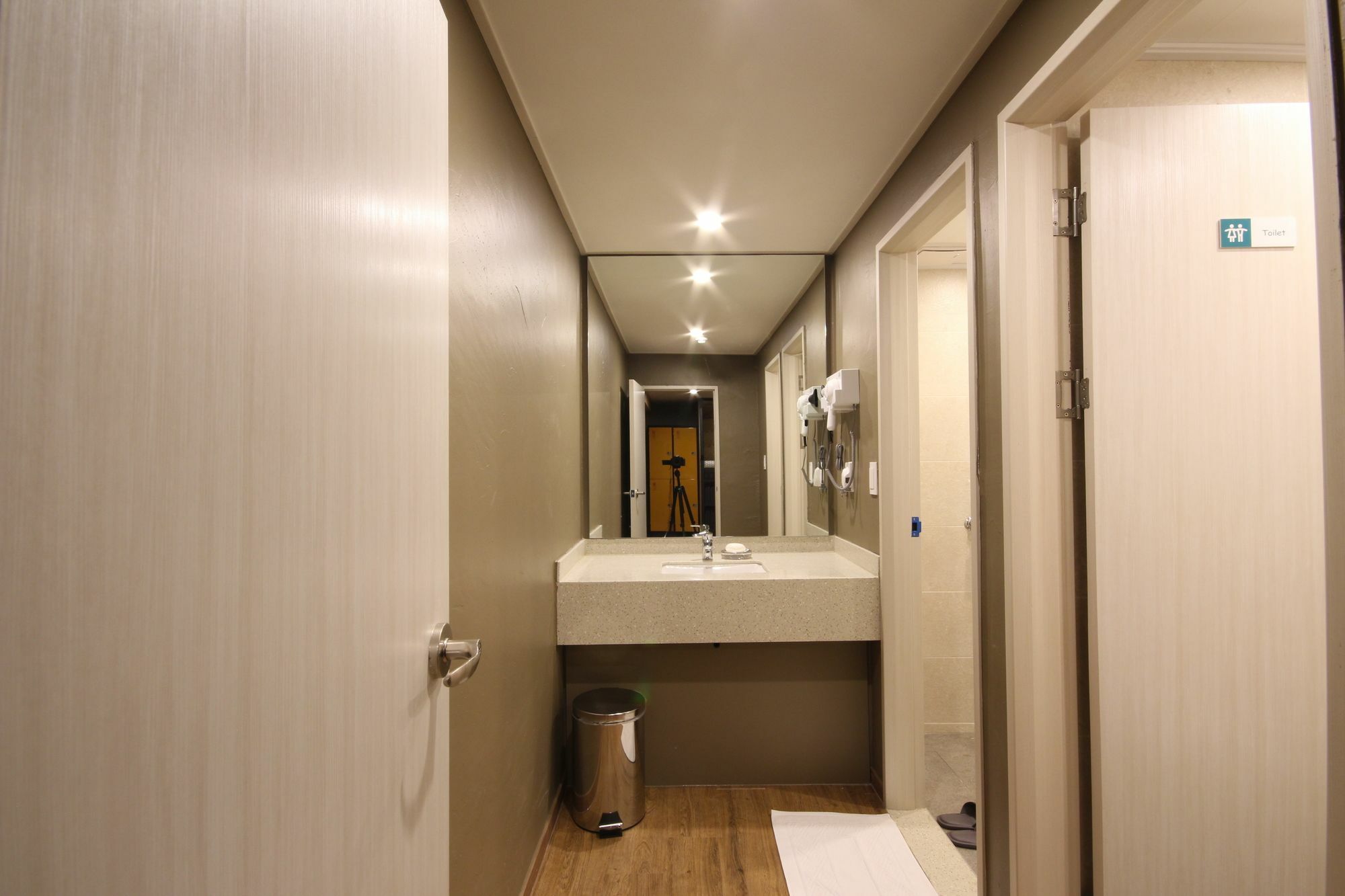 Indy Hotel Μπουσάν Εξωτερικό φωτογραφία